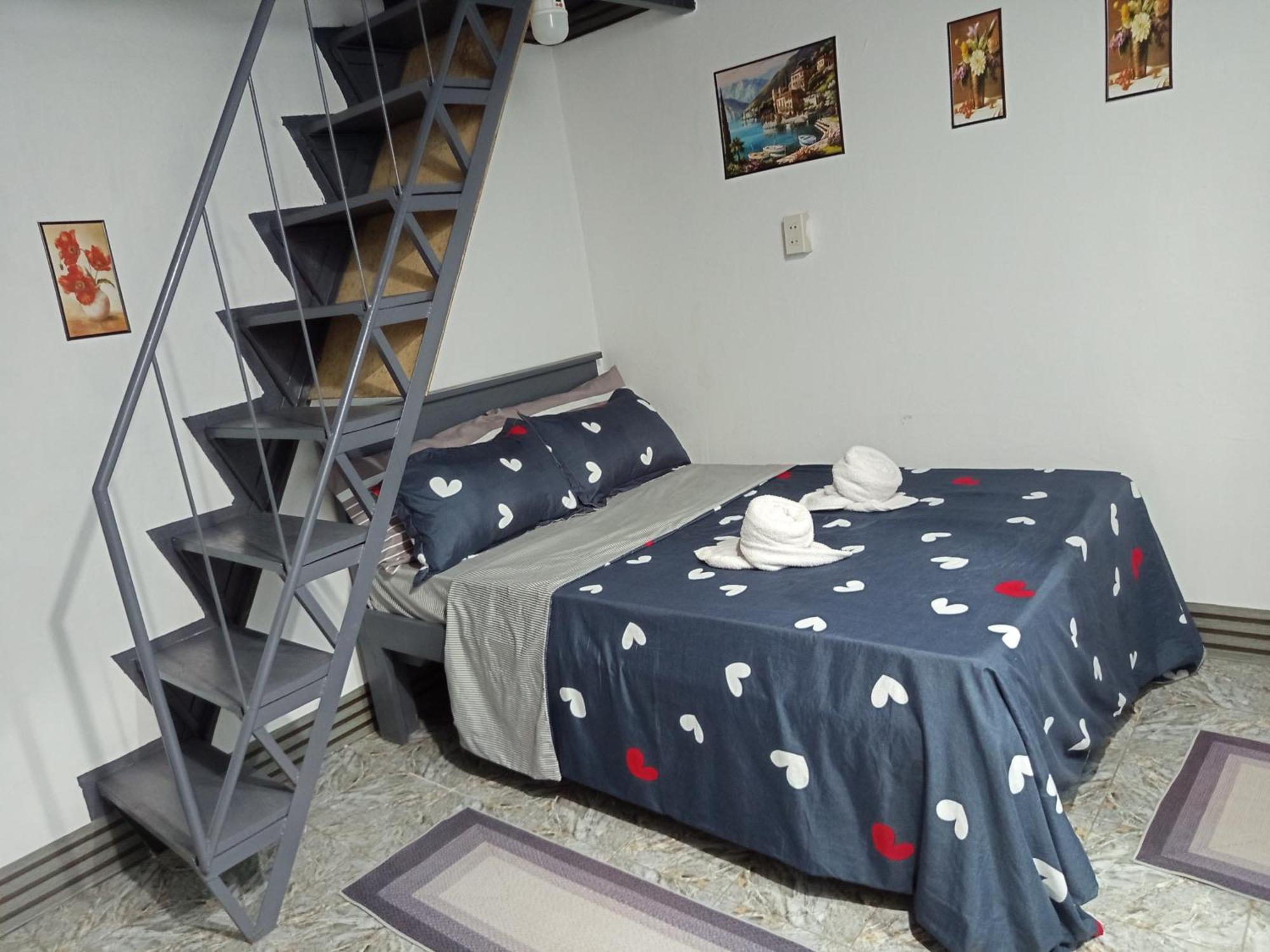 Bed and Breakfast Sarah'S Garden Bnb & Spa Clarin  Exterior foto